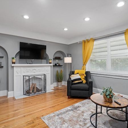 Modern & Cozy East Side Gem ~ Queen Beds ~ Parking Detroit Exterior foto